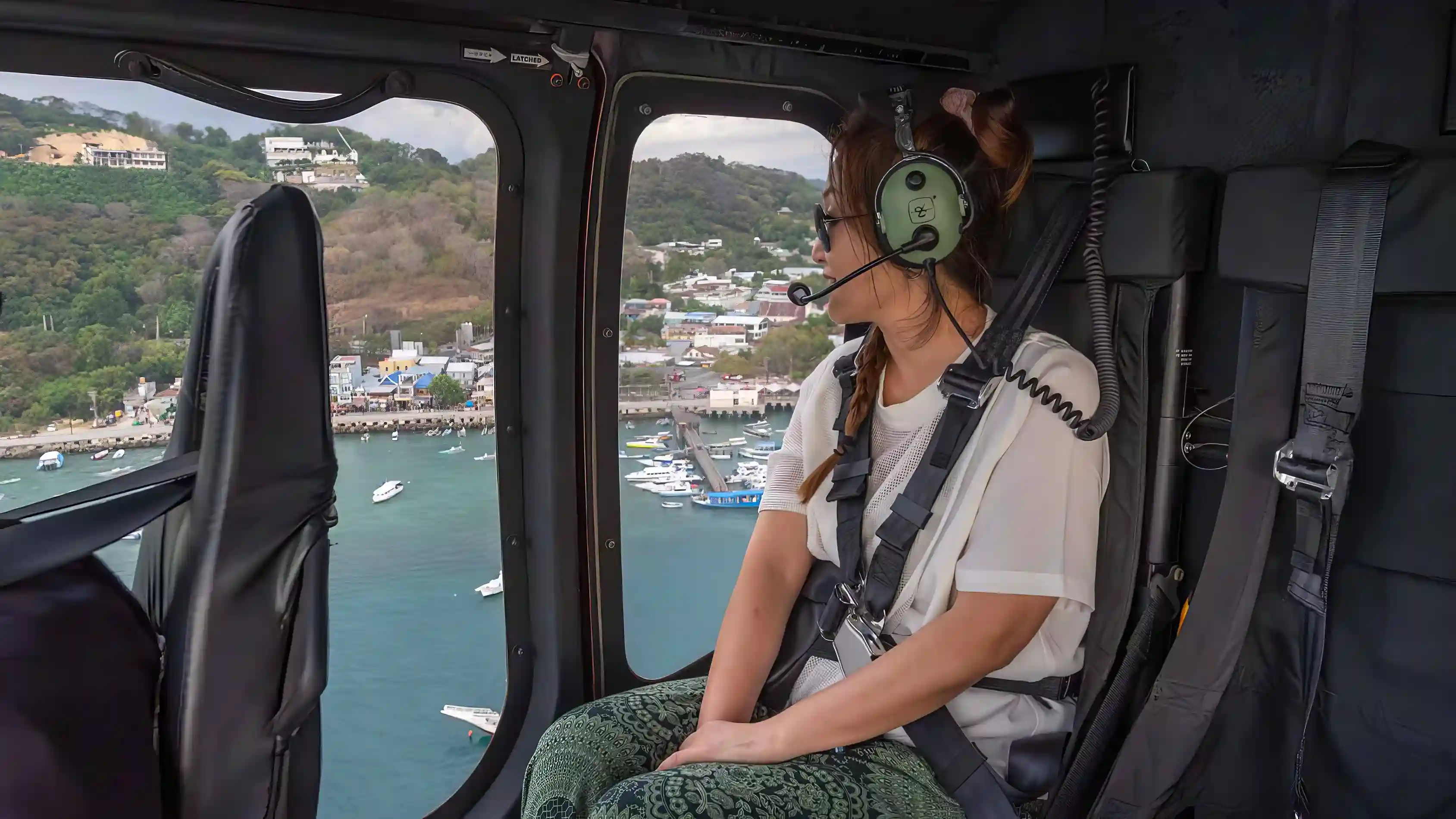 Helicopter Tour Komodo | Helicopter Tour Labuan Bajo | Tour Helicopter Labuan Bajo