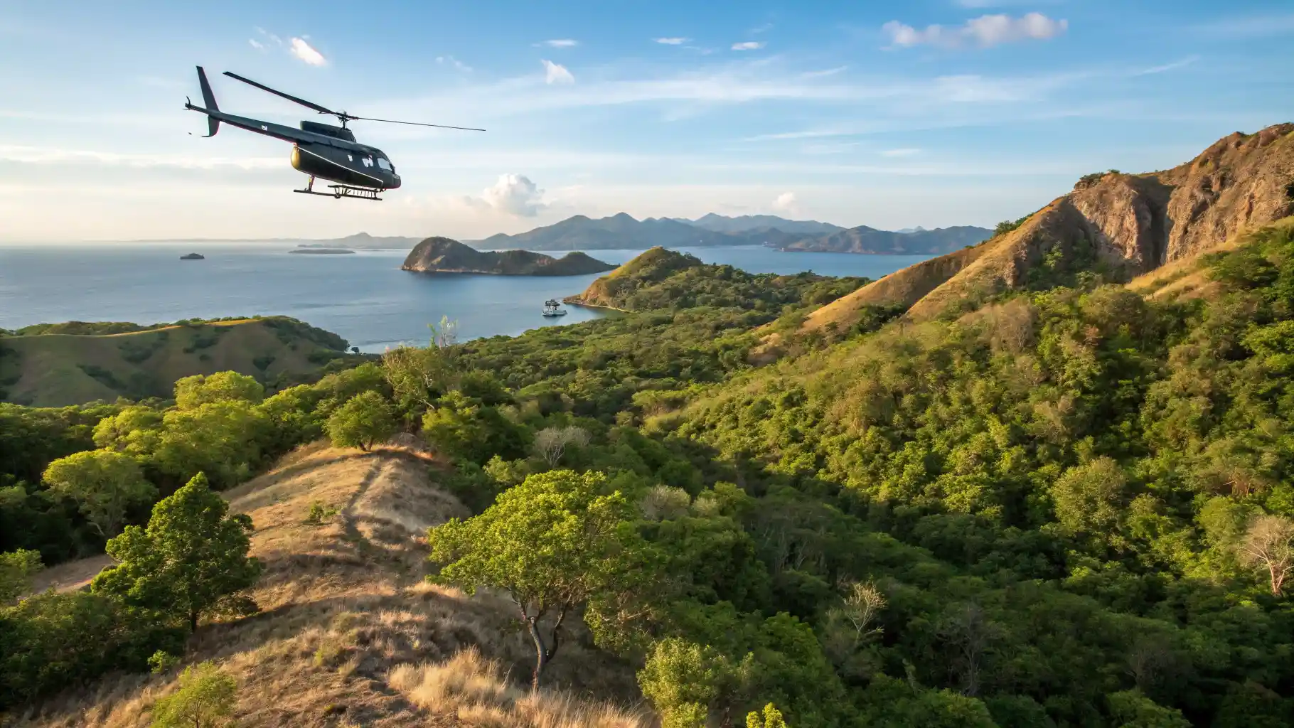 Musim Kering (April-Oktober) | Tour Helikopter Labuan Bajo